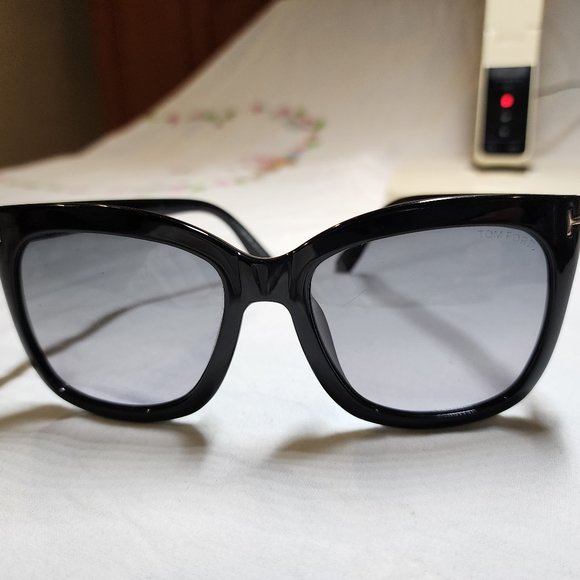 RB4366M SCUDERIA FERRARI COLLECTION Lenses: Grey Mirror  +  Frame: Black - Picture 4 of 6